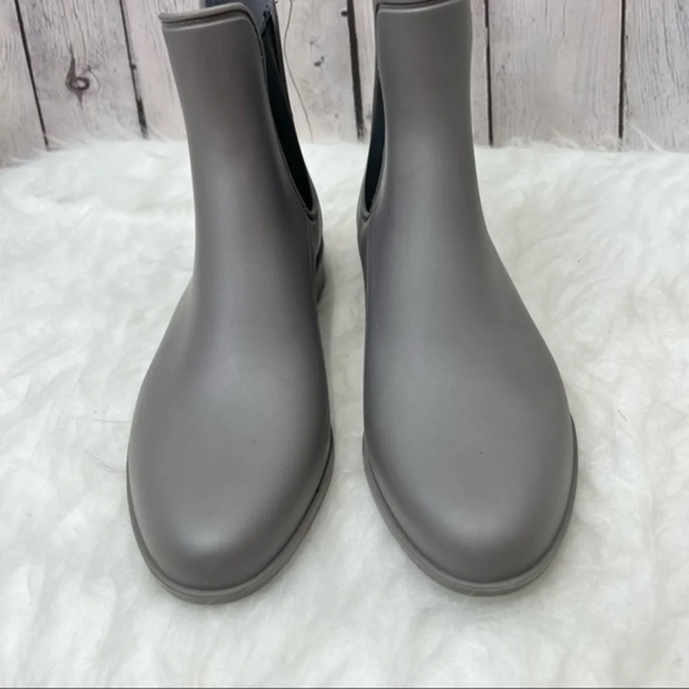 Capelli Chelsea Rain Boots Grey Waterproof Rubber Chelsea 9